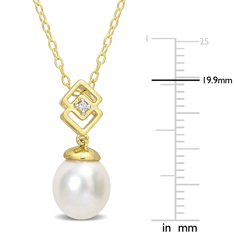 celestial star necklace for women-Miadora White Topaz and 8-9mm White South Sea Cultured Pearl Fashion Pendant with Chain Yellow Silver