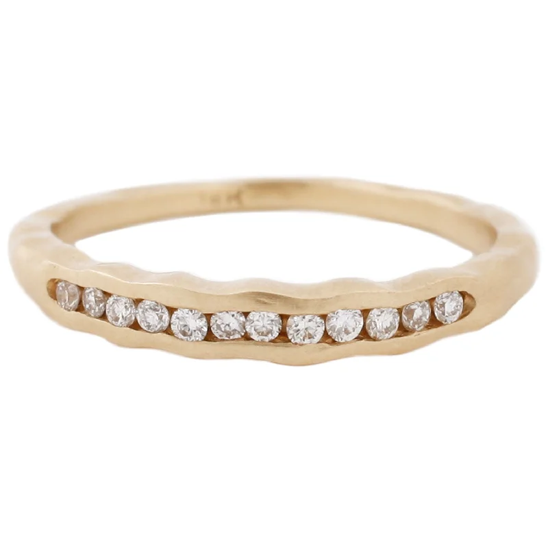 engagement rings for women with birthstones-Tidal Diamond Band