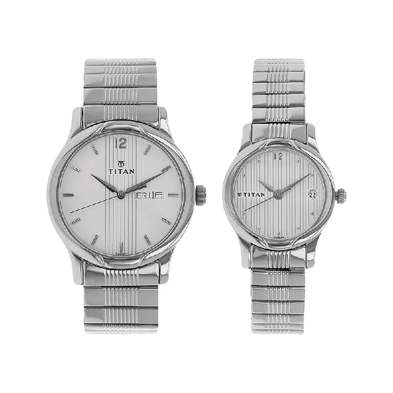 premium watches for collectors with unique dials -Titan NM15802490SM03 Pair Bandhan Analog Watch For Men